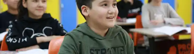 Livre de mots mêlés: Le jeu de mots qui favorise la pensée supérieure chez les enfants !